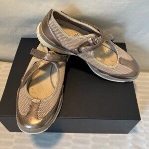 NWOT ECCO Lynx Mary Jane - Fashion Sneakers for Women size EU 42